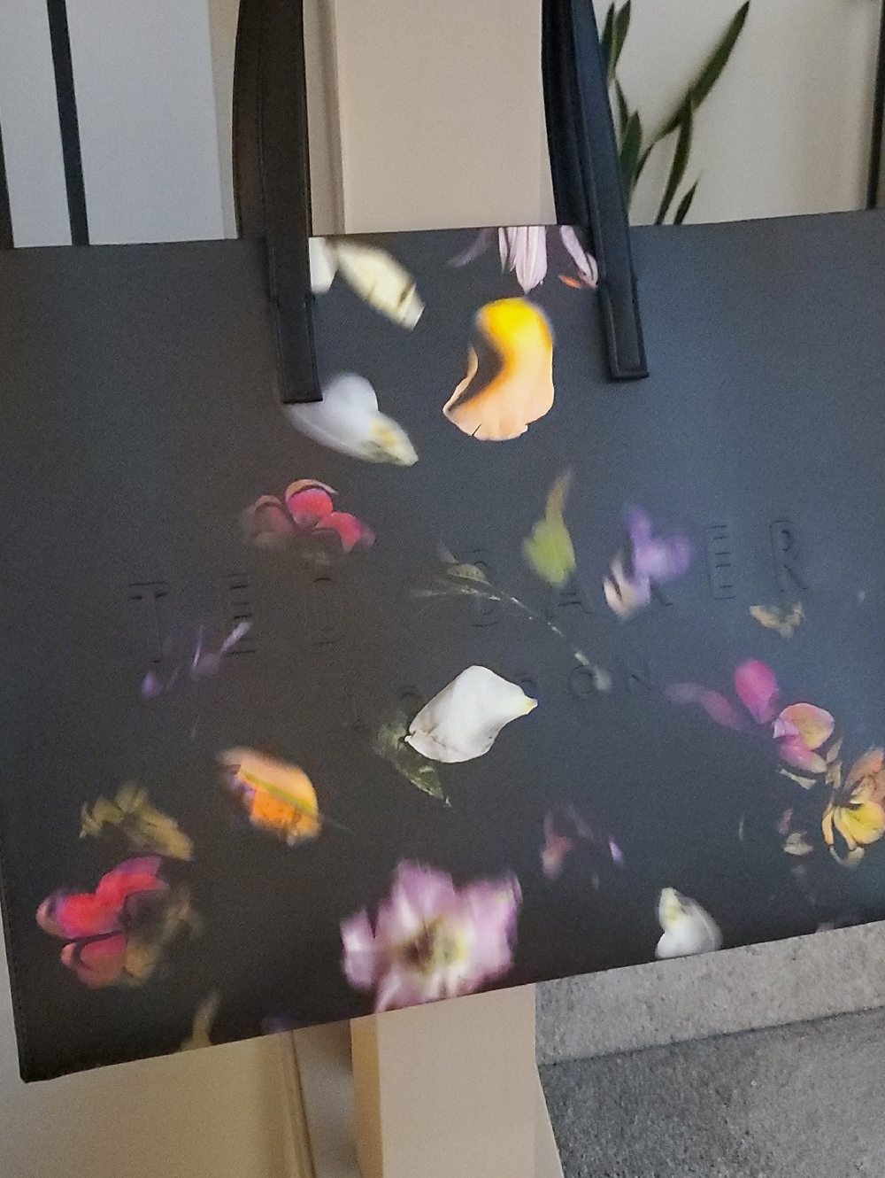 NWT- Ted Baker Icon TOTE -XTRA LARGE Black Floral, Embossed TB LOGO